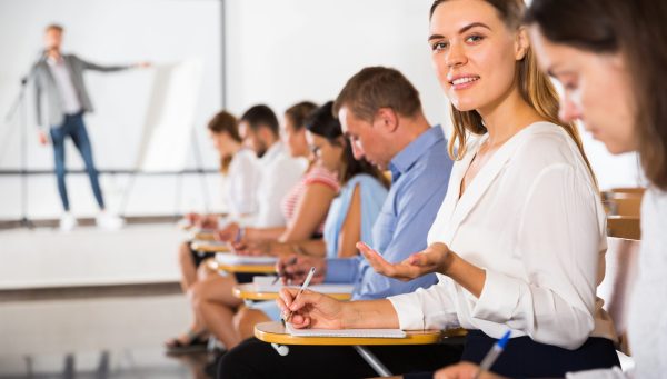 Schulbegleitender Kurs – Tastschreiben – Fortgeschrittenenkurs