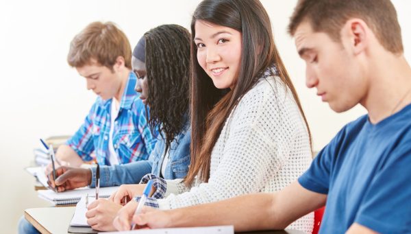 Schulbegleitender Kurs – Tastschreiben – Aufbaukurs
