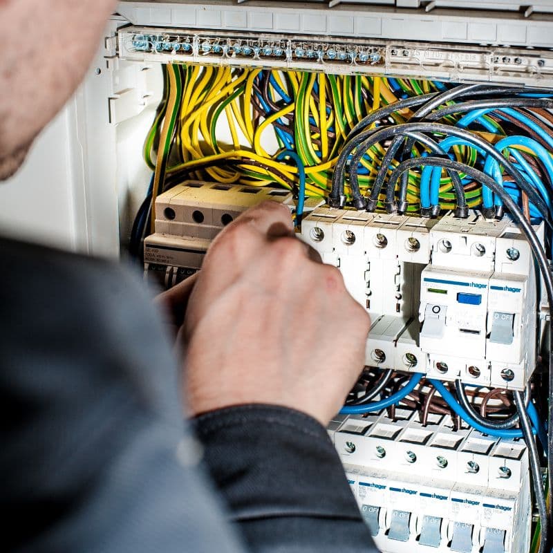 Elektrotechnisch unterwiesene Person (DGUV Vorschrift 3, DIN VDE 0105-100) EuP